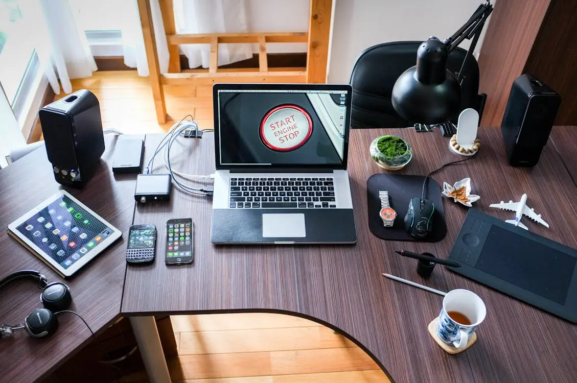 5 Signs You Need a CRM Now - Is Your Small Business Ready to Scale?